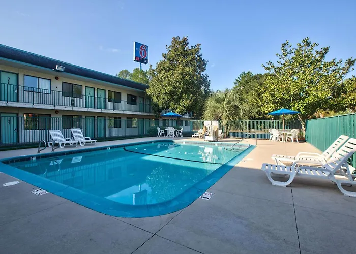 Motel 6-Valdosta, Ga - University
