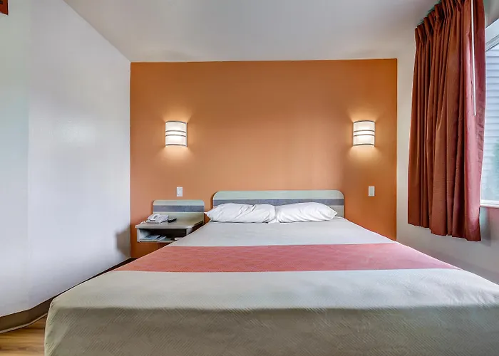 Motel 6-Roseburg, Or