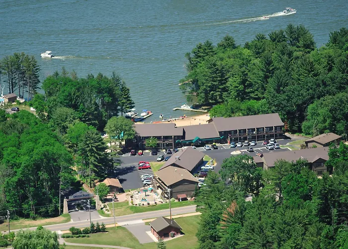 Sunset Bay Resort & Suites