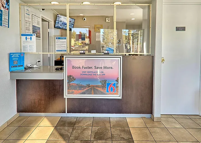 Motel 6-Lancaster, Ca