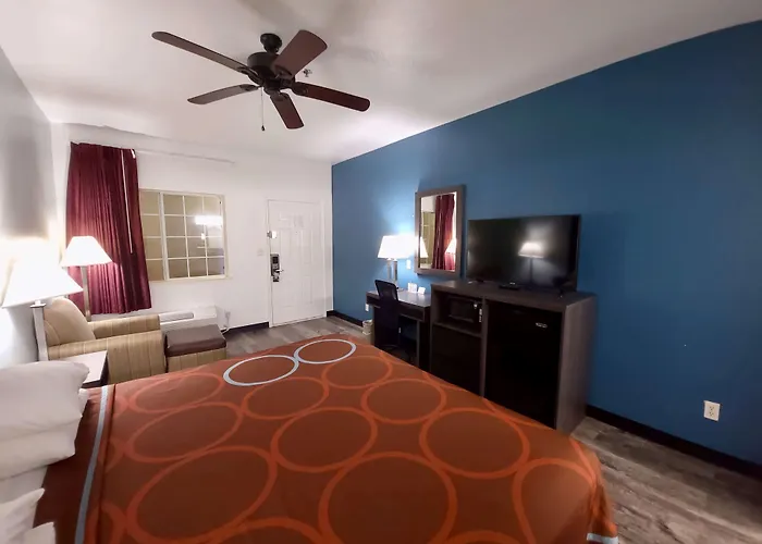 Scottish Inns & Suites - Forney East Dallas