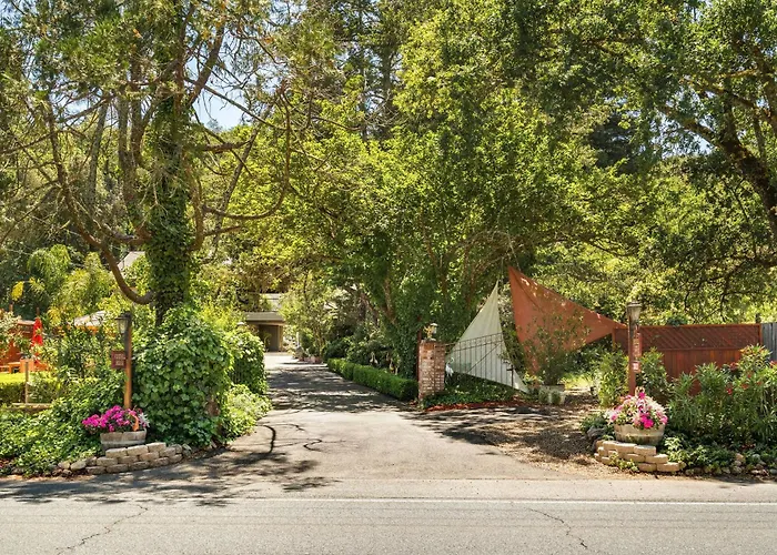 Foothill House