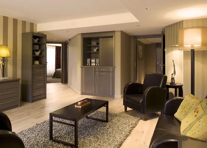 Hostellerie Des Chateaux & Spa