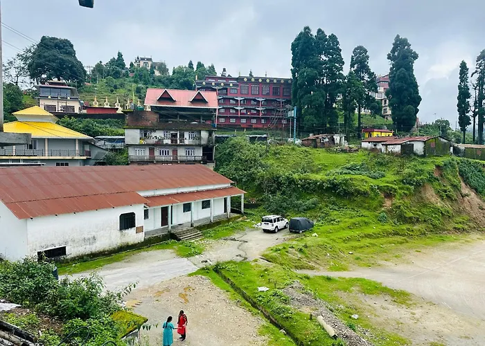 Hotel Shantiniketan Inn