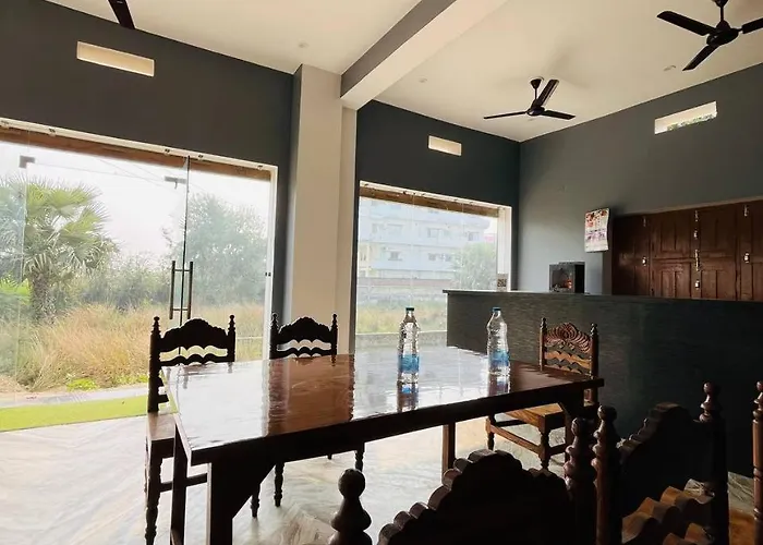 Hotel Aman Residency & Restaurant