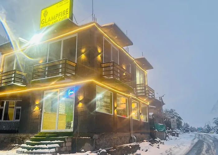 Glampfire Hotel And Cafe