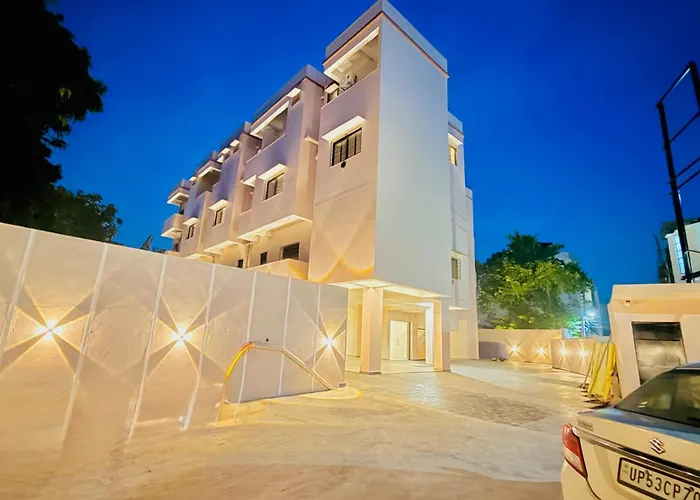 Hotel City Inn 2Min Walk To Gorakhnath Temple