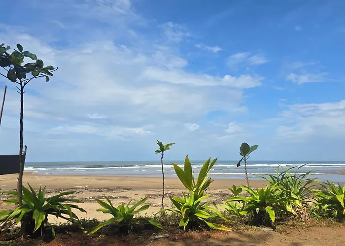 Omisha Beach Stay - Just A 2 Minute Walk To The Beach