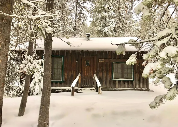 Paulina Lake Lodge And Resort
