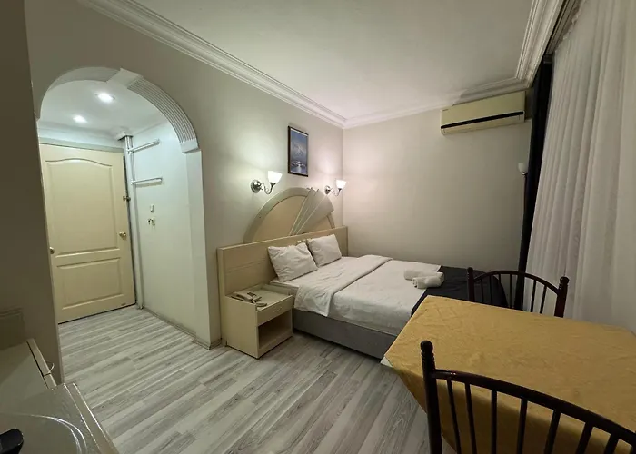 S Celik Royal Otel