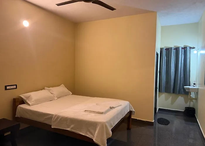 Omisha Beach Stay - Just A 2 Minute Walk To The Beach