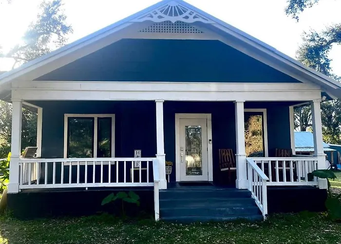 Farmhouse Oasis W Pool Heated Spa Treehouse And Game Room Located Centrally Off I-4