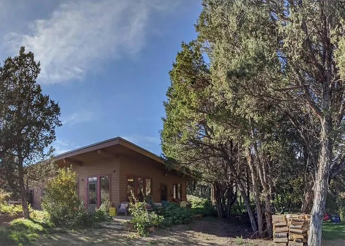 Paradise Valley Oasis - Your Yellowstone Base Camp
