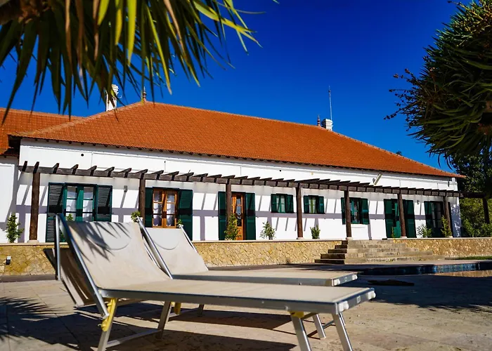 Lugar Minas Da Caveira - Hotel - Colonial Farmhouse With Cottage