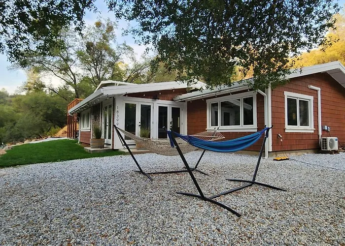 Buckeye Basecamp-40 Private, Pet Friendly Acres!