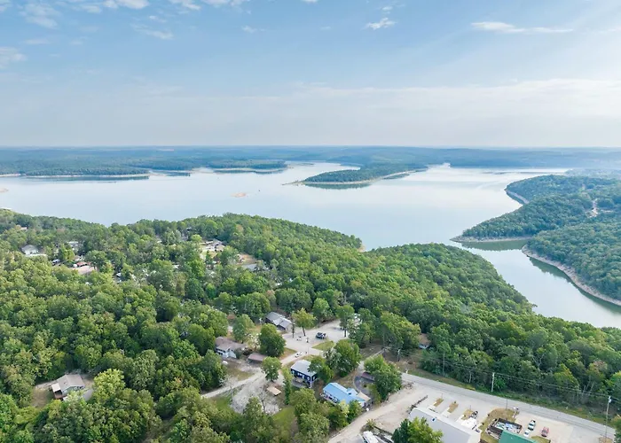 3Br House By Lake With Bbq Fire Pit & Ev Charger