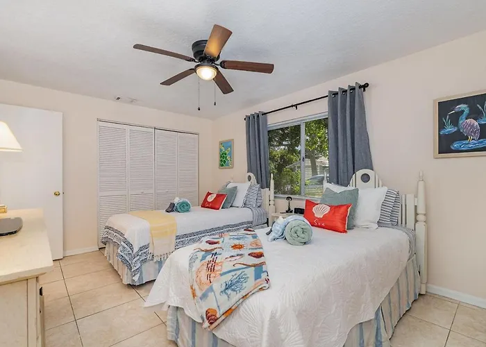 Beachy Retreat - Atlas Duplex