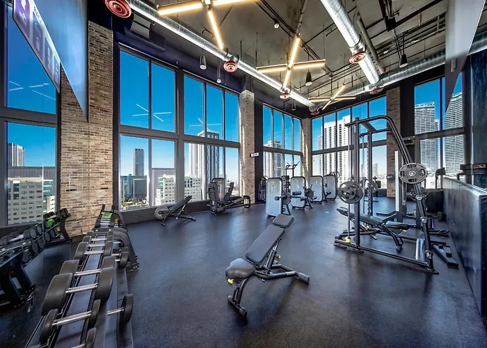 Downtown Luxe Studio