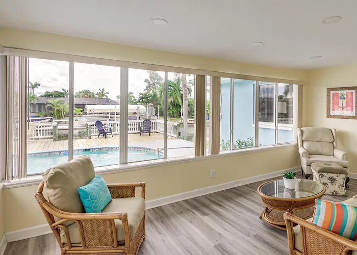 Canal-Front Retreat W/ Boat Dock On Merritt Island