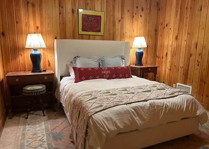 Dreamy 3Br Pondside Home With Nature Trails