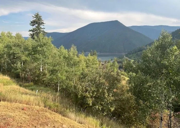 Peaceful 4-Br Retreat Near Ruedi Reservoir