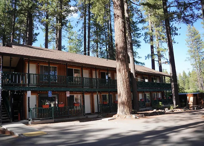 Tamarack Lodge Motel