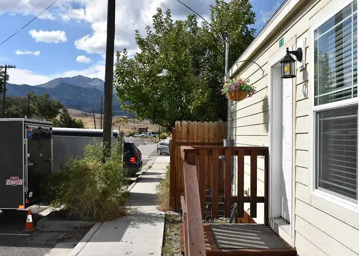 Cozy Home By Yellowstone River Confluence