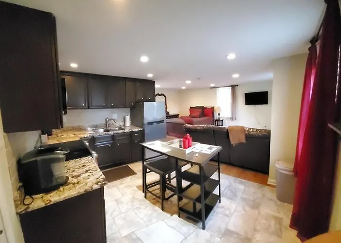 Adorable Guest House In Heart Of Lumberton Uptown