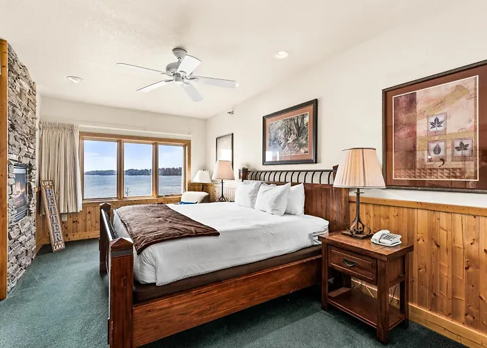 Majestic Lake Views 1Br King Suite And Heated Pools