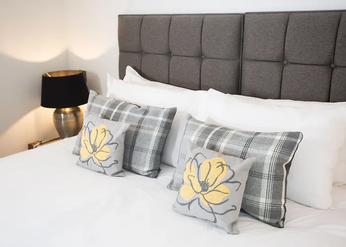 The Glenmoriston Townhouse Hotel