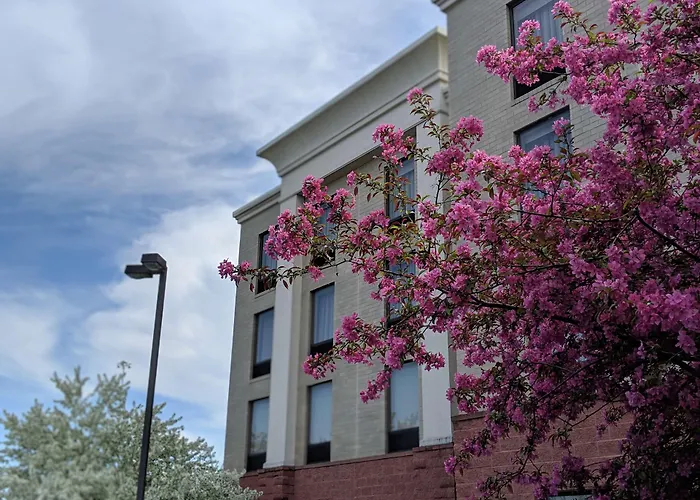 Hampton Inn & Suites Cincinnati-Union Centre