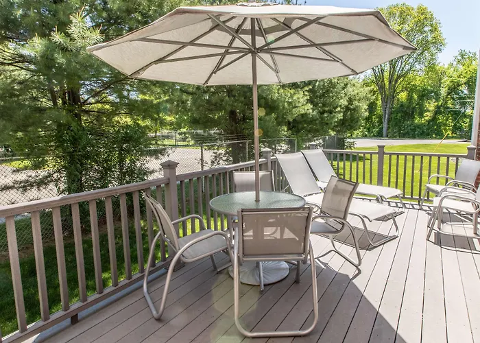 Hampton Inn Hadley-Amherst Area