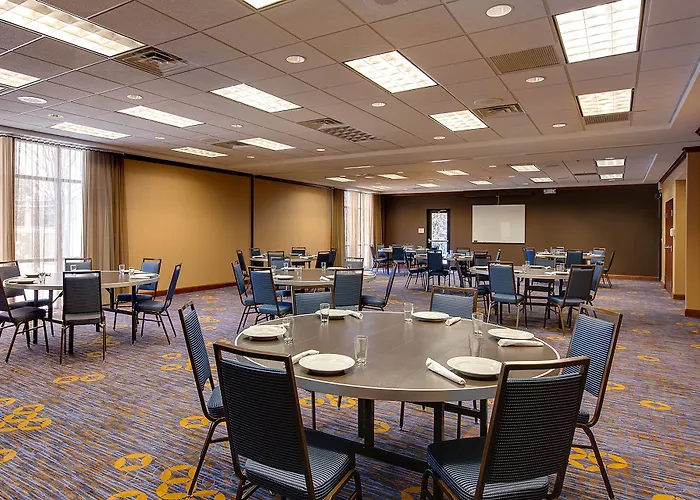 Courtyard By Marriott Chicago Schaumburg/Woodfield Mall