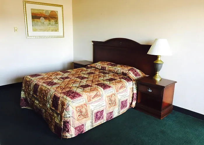 Summer Wind Budget Motel