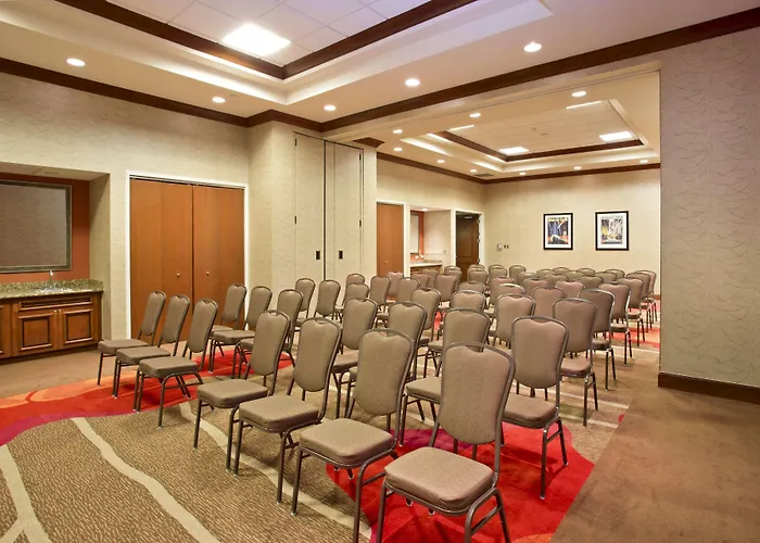 Hilton Garden Inn Chicago/Midway Airport