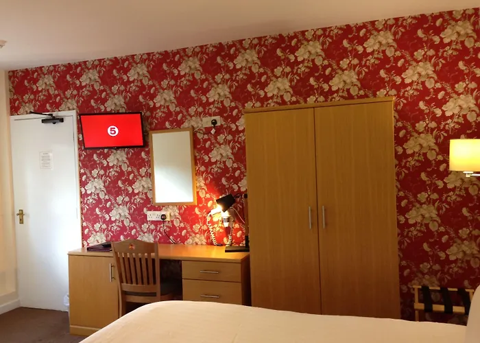 Ely House Hotel