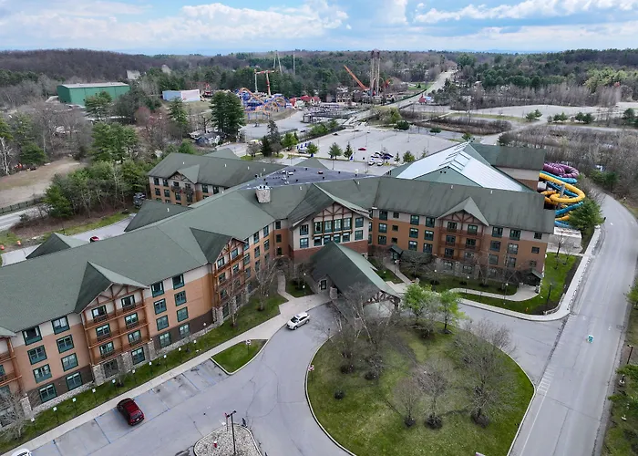 Great Escape Lodge & Indoor Waterpark
