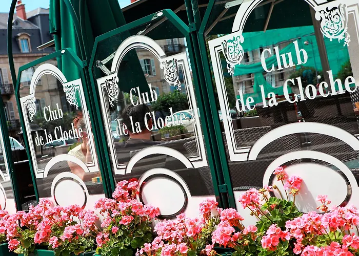 Hotel De La Cloche