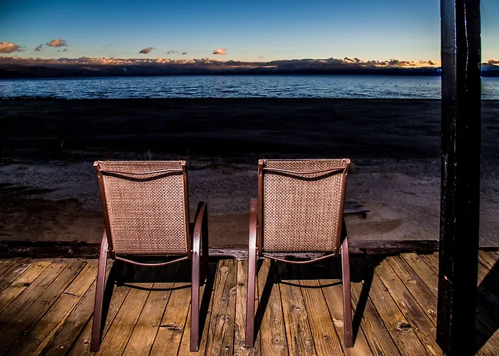 Mourelatos Lakeshore Resort