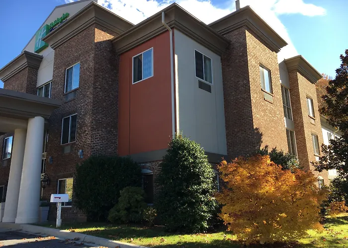 Holiday Inn Express Hotel & Suites Cherokee-Casino By Ihg