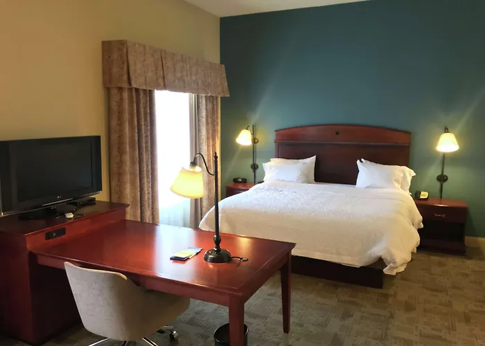 Hampton Inn & Suites Bloomington-Normal