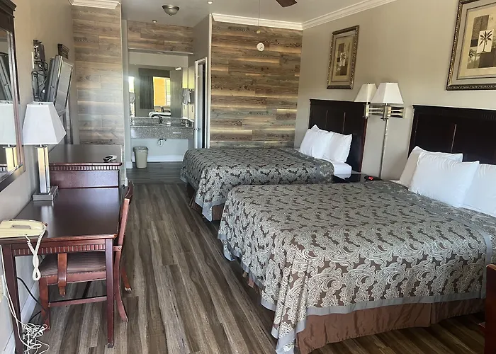 Rodeo Lodge