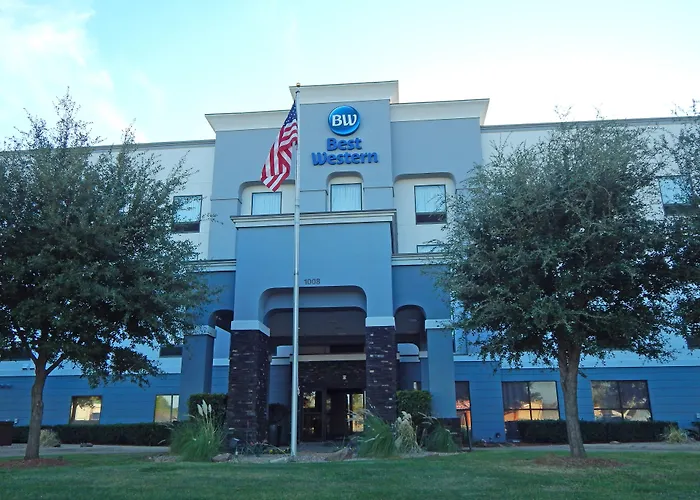 Ramada By Wyndham Burkburnett - Wichita Falls