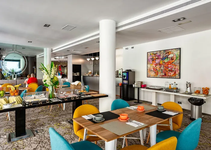 Mariposa Hotel Malaga