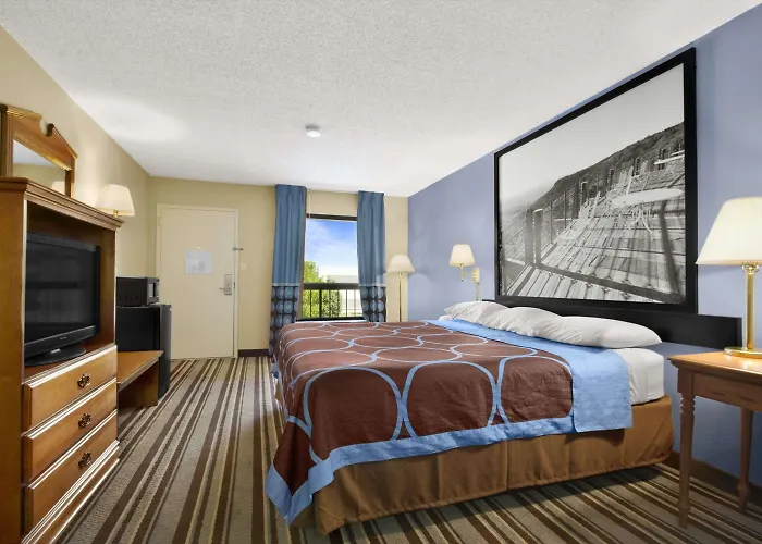 Super 8 By Wyndham Oxford