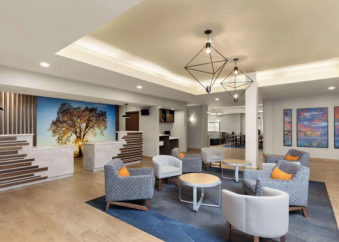La Quinta By Wyndham Santa Clarita - Valencia