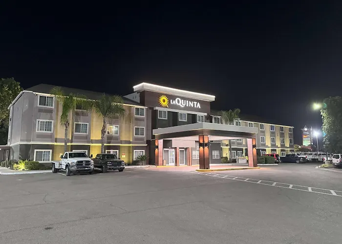 La Quinta By Wyndham Tulare
