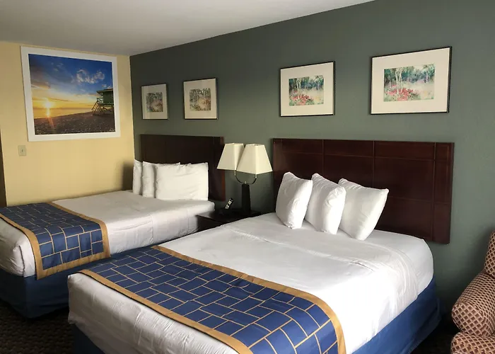 Days Inn & Suites By Wyndham Stevens Point