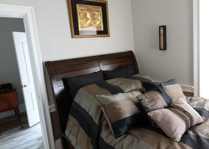 Naomi'S Inn Bed & Breakfast