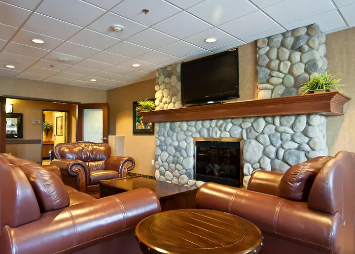 Days Inn & Suites By Wyndham Strathmore